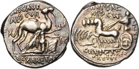 P. Hypsaeus et M. Aemilius Scaurus, AR denier, 58 av. J.-C., Rome. D/ M· SCAVR/ AED· CVR/ EX-S·C/ REX ARETAS Le roi Aretas de Nabatée agenouillé devan...