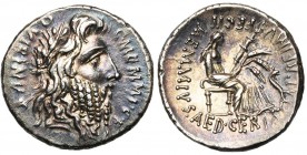 C. Memmius, AR denier, 56 av. J.-C., Rome. D/ C·MEMMIVS·C·F (à d.)/ QVIRINVS (à g.) T. l. de Quirinus à d. R/ MEMMIVS· AED· CERIALIA· PREIMVS· FECIT C...