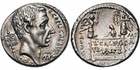 C. Coelius Caldus, AR denier, 51 av. J.-C., Rome. D/ T. à d. Devant, L· COEL· CALDVS. Derrière, un étendard inscrit HIS. Sous le menton, étendard en f...