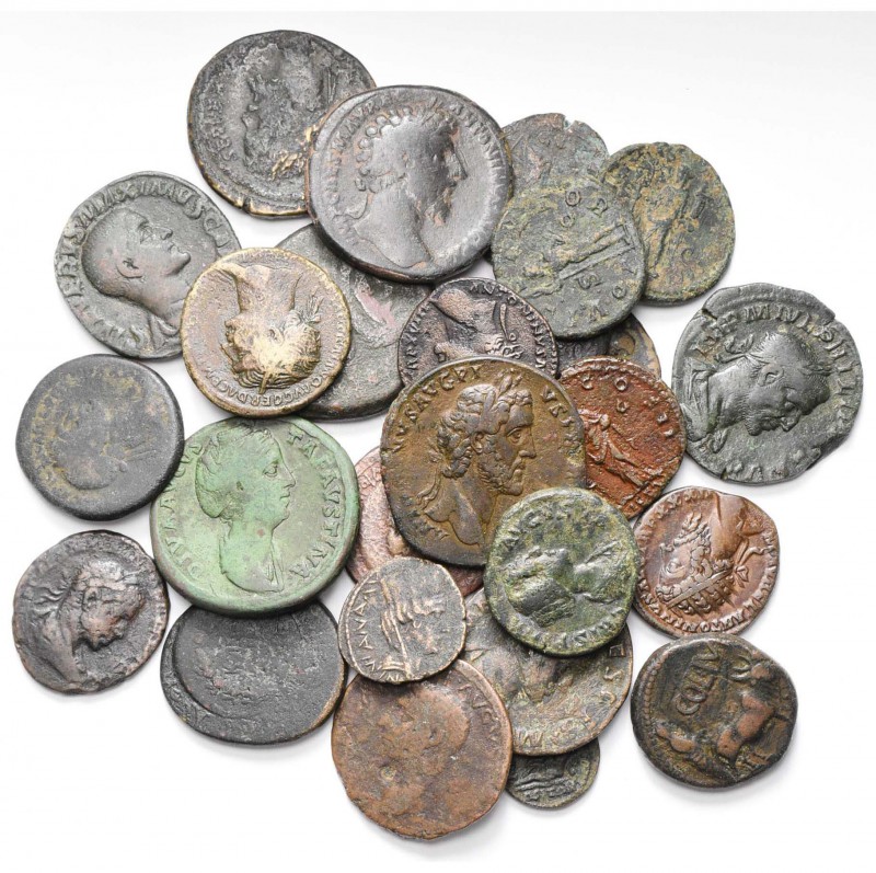 lot de 25 bronzes, dont: as à la tête de Janus; as d'Auguste, Domitien, Marc Aur...