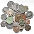 lot de 25 bronzes, dont: as à la tête de Janus; as d'Auguste, Domitien, Marc Aurèle César, Crispine, Sévère Alexandre, Gordien III, Otacilia Severa; d...
