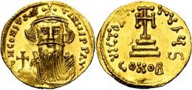 Constant II (641-668), AV solidus, 651-654, Constantinople. Off. S. D/ B. cour. de f., à la barbe longue, vêtu de la chlamyde, ten. un gl. cr. R/ VICT...