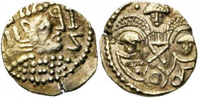 ANGLO-SAXONS, thrymsa (triens) en électrum, vers 655-675. Post Crondall. "Two-Emperors" type. D/ B. à d. R/ Victoire stylisée aux ailes éployées, au-d...