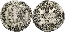 CAMBRAI, Archevêché, Maximilien de Berghes (1556-1570), AR 2 1/2 patards (demi-sprenger), 1561. D/ Ecu de l'archevêque. R/ Grande croix ornée et fleur...