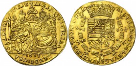 VLAANDEREN, Graafschap, Albrecht en Isabella (1598-1621), AV dubbele souverein, 1613, Brugge. Vz/ De aartshertogen met zwaard en scepter op een troon ...