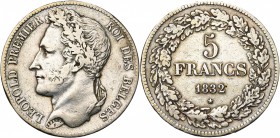 BELGIQUE, Royaume, Léopold Ier (1831-1865), AR 5 francs, 1832. Premier type à la tête laurée. Pos. B. Tranche inscrite en creux. Bogaert 8B. Rare.
Be...