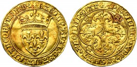 FRANCE, Royaume, Charles VI (1380-1422), AV écu d'or à la couronne, 1e émission (mars 1385). D/ Ecu de France couronné. R/ Croix fleurdelisée et feuil...