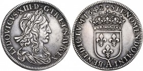 FRANCE, Royaume, Louis XIII (1610-1643), AR demi-écu, 1642A, Paris. Premier poinçon. Rosette initiale au revers. D/ B. l. et dr. à d. R/ Ecu de France...