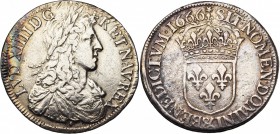 FRANCE, Royaume, Louis XIV (1643-1715), AR demi-écu au buste juvénile, 1666&, Aix. 1er type. D/ B. à d., les cheveux longs, l., dr. et cuir. R/ Ecu de...