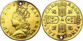 FRANCE, Royaume, Louis XV (1715-1774), AV louis d'or de Noailles, 1717A, Paris. D/ T. couronnée à g. R/ Deux écus de France et deux de Navarre couronn...