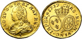 FRANCE, Royaume, Louis XV (1715-1774), AV louis d'or aux lunettes, 1727P, Dijon. D/ B. drapé à g., tête nue. R/ Ecus ovales de France et de Navarre so...