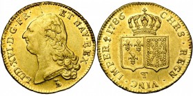 FRANCE, Royaume, Louis XVI (1774-1793), AV double louis d'or à la tête nue, 1786T, Nantes. D/ T. nue à g., les cheveux longs. R/ Ecus accolés de Franc...
