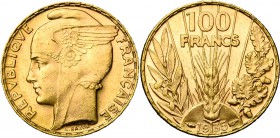 FRANCE, Troisième République (1871-1940), AV 100 francs, 1935, Paris. Bazor. Gad. 1148; Fr. 598. Rare Petits coups.
Superbe

Provient de notre vent...