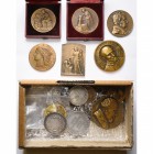 FRANCE, lot de 18 médailles, dont: 1820, Gayrard, Naissance du duc de Bordeaux; 1836, Chaplain, André Marie Ampère (poinçon: corne); 1898, Ponscarme, ...