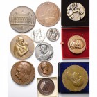 FRANCE et divers, lot de 12 médailles, dont: 1815, Rogat, Waterloo; 1836, Caqué, François Ier; 1875, Lagrange, Académie nationale de musique; 1908, Du...
