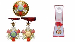 CONGO, République démocratique (1964-1971), Ordre national du Zaïre, ensemble de grand-croix, modèle civil: plaque, bijou et écharpe. Quelques taches....