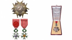 FRANCE, Ordre de la Légion d’honneur, ensemble de grand officier, modèle de la Troisième république (1870-1951): plaque (deux pointes faussées) et éto...