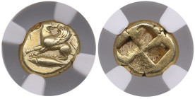 Mysia (Kyzikos) Electrum Hecte (c.550-450 BC) - NGC Ch VF
Strike: 3/5, Surface: 3/5. Brushed. Obv.: Winged dog squatting left, head reverted, on tunn...