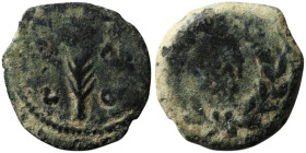 JUDAEA, Procurators. Valerius Gratus (15-26 CE). In the names of Tiberius and Julia Augusta (Livia). Jerusalem mint
AE Prutah (15mm, 1,73g)