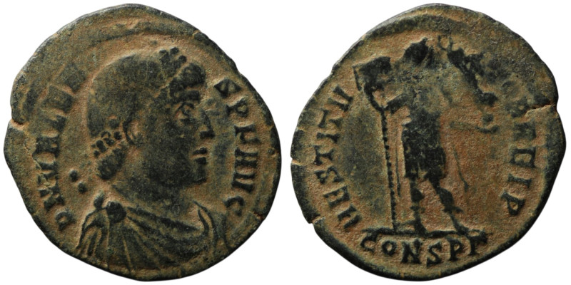 Valens (AD 364-378). Constantinople
AE Follis (20mm, 1,93g)

Artificial sandpati...