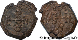 BYZANTIUM - SIGILLOGRAPHY
Type : Sceau en plomb 
Date : VIIe siècle 
Mint name / Town : Constantinople 
Metal : lead 
Diameter : 22,5  mm
Orientation ...