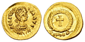 Aelia Eudoxia. Tremissis. 444 AD. Constantinople. (Ric-X 335). (Depeyrot-72/2). Anv.: AEL EVDOCIA AVG, pearl-diademed and draped bust to right. Rev.: ...