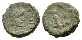 Justinian I (527-565). Æ 5 Nummi (12mm, 1.56g, 6h). Imitative (Sicilian?) mint, 538-565. Diademed, draped and cuirassed bust r. R/ Large V within wrea...