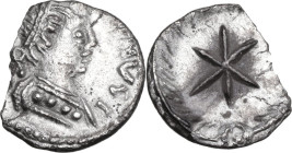 Justinian I (527-565). AR Quarter Siliqua. Ravenna mint. Struck 552-565. Obv. [- - -] INVS I. Diademed bust right, wearing robe ornamented by row of p...