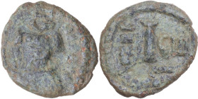 Heraclius (610-641). AE Decanummium. Catania mint. Dated RY 9 (618/9). Obv. Crowned facing bust, holding globus cruciger. Rev. Large I; A/N/N/O ςIII a...