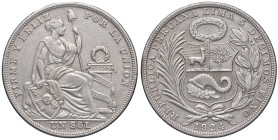ESTERE - PERU' - Repubblica (1822) - Sol 1924 Kr. 218.2 AG

Status: BB+

Notes:
