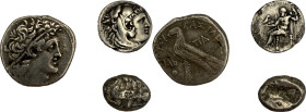 ROYAUME LAGIDE. PTOLÉMÉE X (106-88). Tétradrachme. Alexandrie. An 12.
Argent. 13,26g. (12h). Très Beau. Lot de 3 monnaies. A/. Buste diadémé à droite...