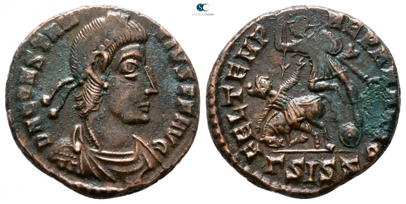 Constantius II AD 337-361. Siscia
Follis Æ

17 mm., 3.22 g.



very fine