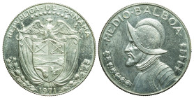 PANAMA - Republic

Panama - Republic (1903 - date)

1/2 Balboa

OBVERSE : REPVBLICA - DE - PANAMA / Panamanian coat of arms with 9 stars above -...