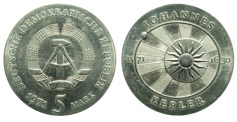 GERMAN DEMOCRATIC REPUBLIC - Republic

DDR - Republic (1949 - 1990)

5 Mark ...