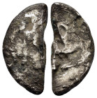 ANCIENT GREEK.Cut Fragment of AR Tetradrachm.

Condition : Good very fine.

Material : Silver.
Axis : 12h.

Weight : 6.22 gr.
Diameter : 13 mm.