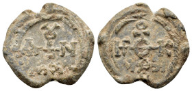 BYZANTINE LEAD SEAL.(Circa 7th-11th Century).Pb.

Condition : Good very fine.

Material : Lead.
Axis : 12h.

Weight : 9.47 gr.
Diameter : 25 mm.