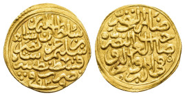 OTTOMAN EMPIRE.Suleyman I.(1520-1566). AH 926.Constantinople.(Istanbul/Turkey).AV sultani.

Obv : السلطان سليمان شاه بن سليم شاه عزّ نصره، ضُرِبَ في...