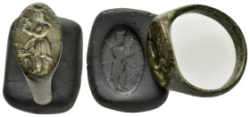 ANCIENT GREEK BRONZE RING.(1st-2nd century BC).Ae.

Condition : Good very fine.

Material : Bronze.

Weight : 7.04 gr.
Diameter : 23 mm.