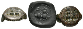 ANCIENT GREEK BRONZE RING.(1st-2nd century BC).Ae.

Condition : Good very fine.

Material : Bronze.

Weight : 4.85 gr.
Diameter : 20 mm.