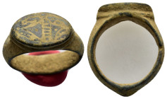 ANCIENT BYZANTINE BRONZE RING.(10th-11th century).Ae.

Condition : Good very fine.

Material : Bronze.

Weight : 8.32 gr.
Diameter : 21 mm.