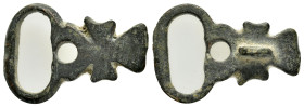 ANCIENT BYZANTINE BRONZE BELT BUCKLE. (8th – 11th century AD).Ae.

Condition : Good very fine.

Material : Bronze.

Weight : 4.97 gr.
Diameter : 31 mm...