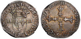 Henri IV 1589-1610 
1/4 Écu , 3ème type avec croix aux bras fleuronnés de face, Bordeaux, 1590 K , AG 9.44 g.
Ref : G. 597 (R2), Dy 1224
Conservation ...