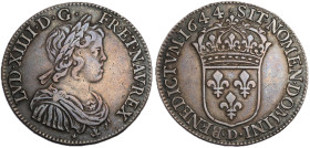 Louis XIV 1643-1715
1/2 Écu à la mèche courte, Lyon, 1644 D, point, AG 13.54 g.
Ref : G. 168 (R2)
Conservation : TTB-SUP
