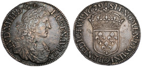 Louis XIV 1643-1715
1/2 Écu au buste juvénile, 3ème poinçon, Rennes, 1679 9, AG 13.64 g.
Ref : G. 174a (R)
Conservation : TTB-SUP