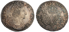 Louis XIV 1643-1715
1/2 Écu aux 3 Couronnes, Riom, 1710 O, AG 15.22 g.
Ref : G. 199 (R)
Conservation : TTB