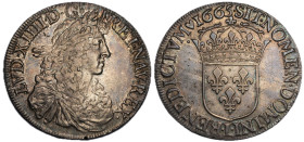 Louis XIV 1643-1715
Écu au buste juvénile 2ème poinçon, Bayonne, 1665 L, AG 26.11 g.
Ref : G. 206 (R3)
Conservation : TTB. Très Rare.
