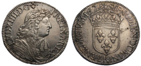 Louis XIV 1643-1715
Écu à la cravate 2ème émission graveur : Warin, Bordeaux, 1679 K, AG 27.29 g.
Ref : G. 210 (R)
Conservation : TTB-SUP. Var NA. REX...