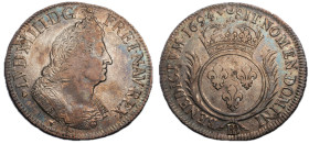 Louis XIV 1643-1715
Écu aux palmes, Strasbourg, 1694 BB, rf, AG 26.80 g. 
Ref : G. 217 (R)
Conservation : TTB+
