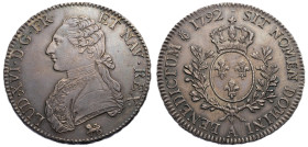 Louis XVI 1774-1792
Écu aux branches d'olivier, Paris, 1792 A, AG 29.46 g.
Ref : G.356 (R3)
Conservation : SUP. Très rare