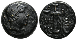 PONTOS.Amisos.Time of Mithradates VI.(Circa 111-90 BC).Ae.
Obv : Helmeted head of Ares to right.
Rev : AMIΣOY.
Sword in sheath; star with crescent to ...